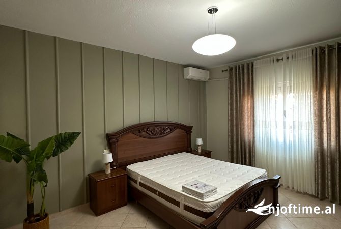 Shtepi me qera Apartament ne Tirane, 2+1, Mobilimi E mobiluar, Pagesa 750  Euro.