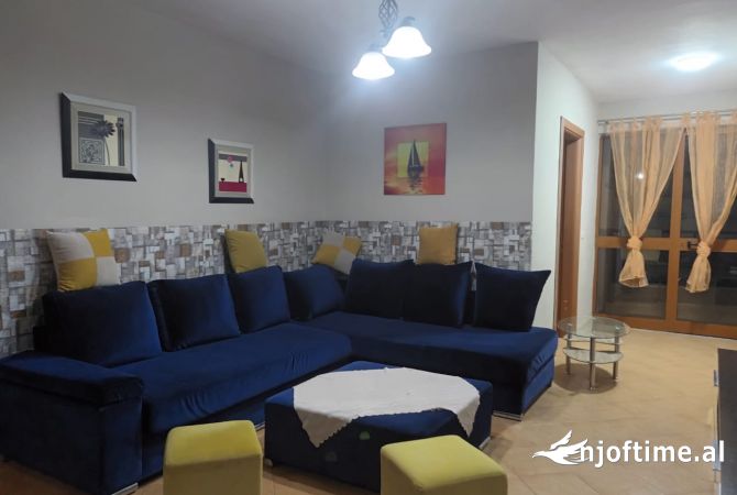 Shtepi me qera 2+1 ne Tirane - 450 Euro