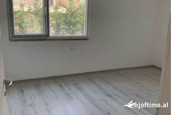 Shtepi ne shitje 1+1 ne Tirane - 95,000 Euro