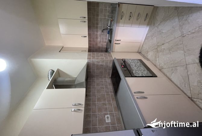 Shtepi me qera Garsoniere ne Tirane - 450 Euro