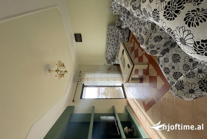 Shtepi me qera 2+1 ne Tirane - 350 Euro