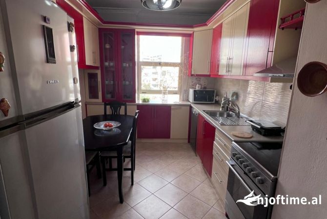 Shtepi me qera 2+1 ne Tirane - 550 Euro