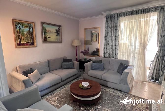 Shtepi me qera 2+1 ne Tirane - 550 Euro