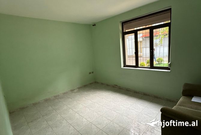 Shtepi ne shitje 1+1 ne Tirane - 115,000 Euro