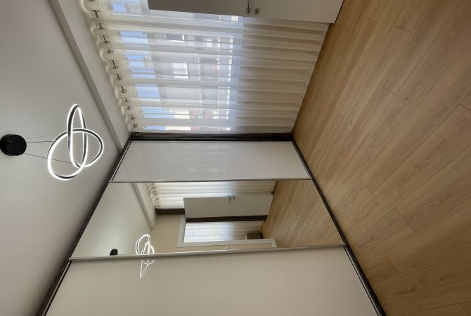 Shtepi ne shitje Apartament ne Tirane, 2+1, Mobilimi E mobiluar, Pagesa 143,000  Euro.