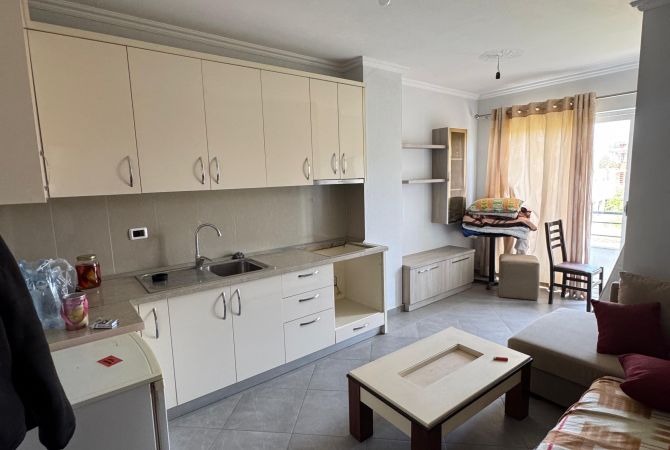 Shtepi ne shitje 1+1 ne Tirane - 75,000 Euro