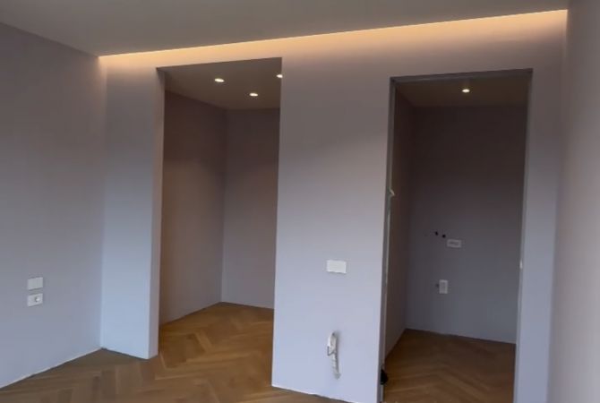 Shtepi ne shitje Apartament ne Tirane, 2+1, Mobilimi Bosh, pa mobiluar, Pagesa 295,000  Euro.