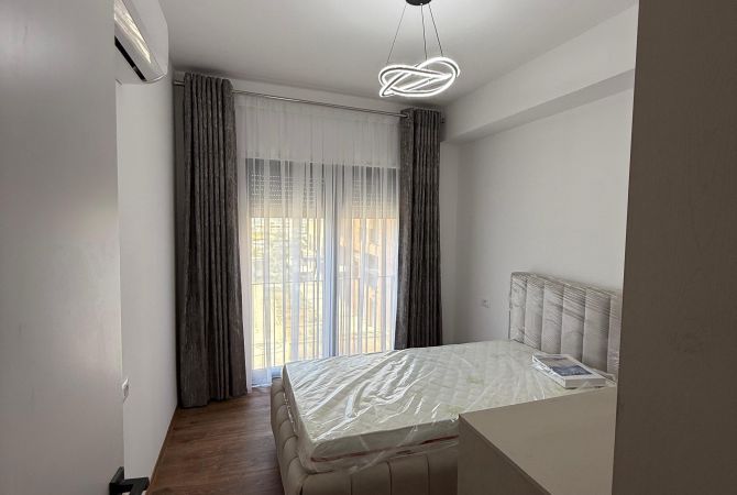 Shtepi me qera Apartament ne Tirane, 2+1, Mobilimi E mobiluar, Pagesa 750  Euro.