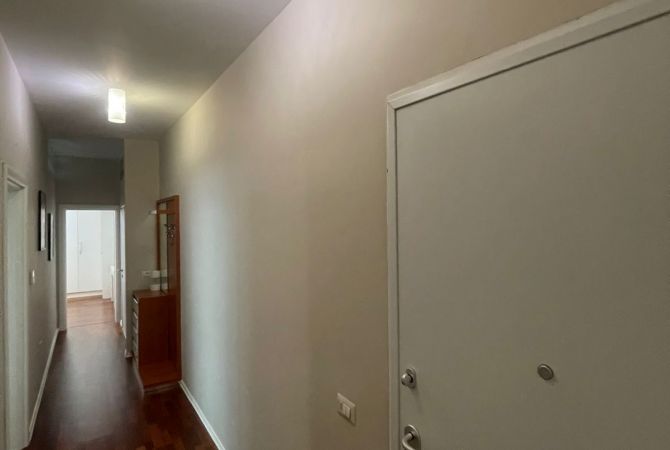 Shtepi me qera Apartament ne Tirane, 1+1, Mobilimi E mobiluar, Pagesa 700  Euro.