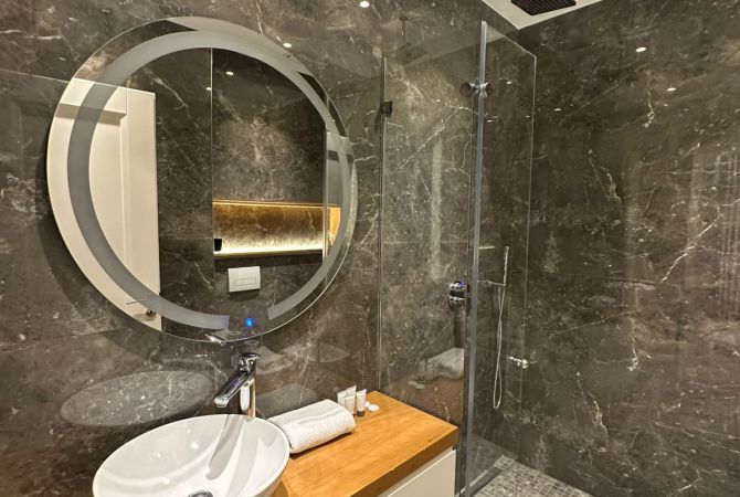 Shtepi me qera Apartament ne Tirane, 2+1, Mobilimi E mobiluar, Pagesa 1,500  Euro.