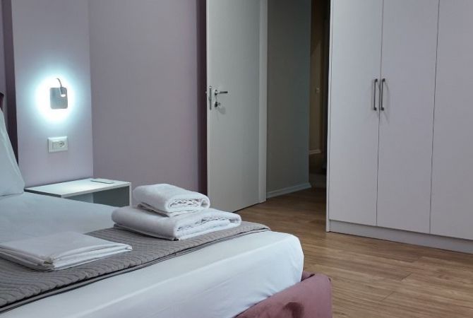 Shtepi me qera Apartament ne Tirane, 2+1, Mobilimi E mobiluar, Pagesa 1,100  Euro.