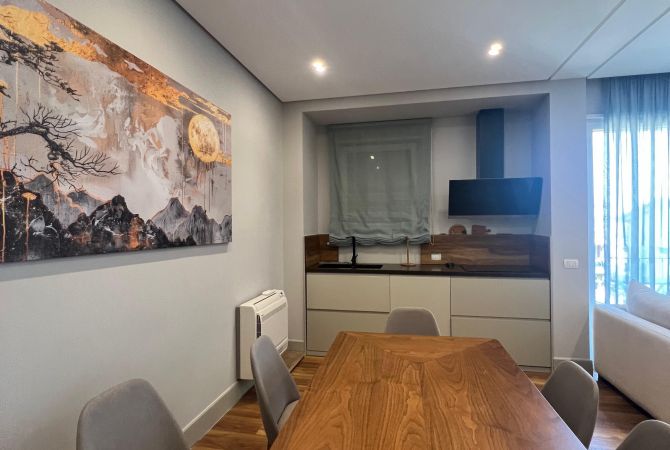 Shtepi me qera 2+1 ne Tirane - 1,200 Euro