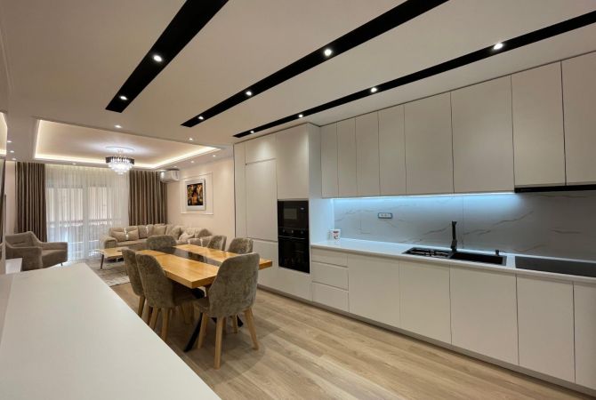 Shtepi me qera 2+1 ne Tirane - 1,200 Euro