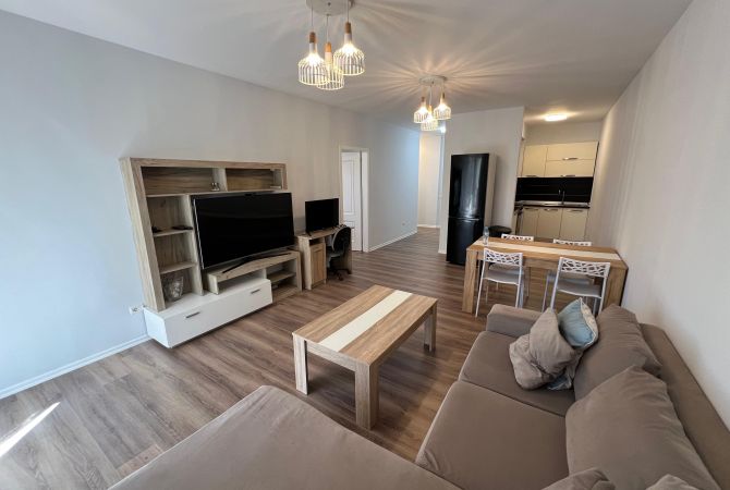Shtepi me qera 2+1 ne Tirane - 800 Euro