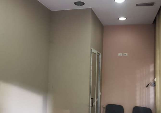Ambient biznesi me qera 3+1 ne Tirane - 25,000 Leke