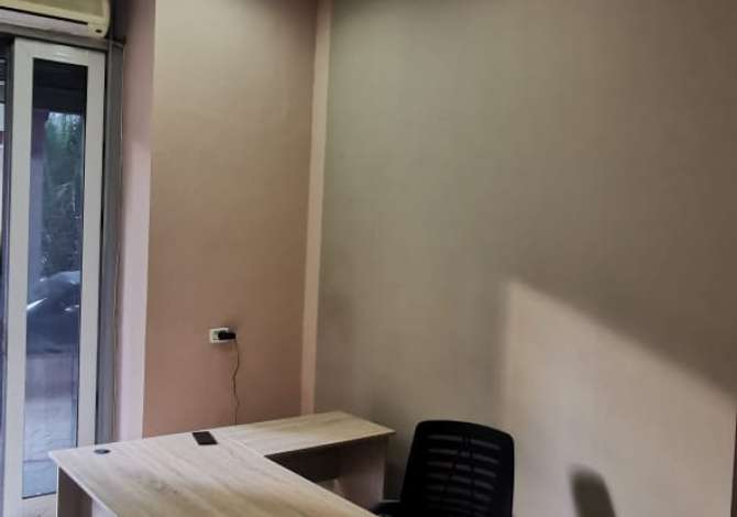 Ambient biznesi me qera 3+1 ne Tirane - 25,000 Leke