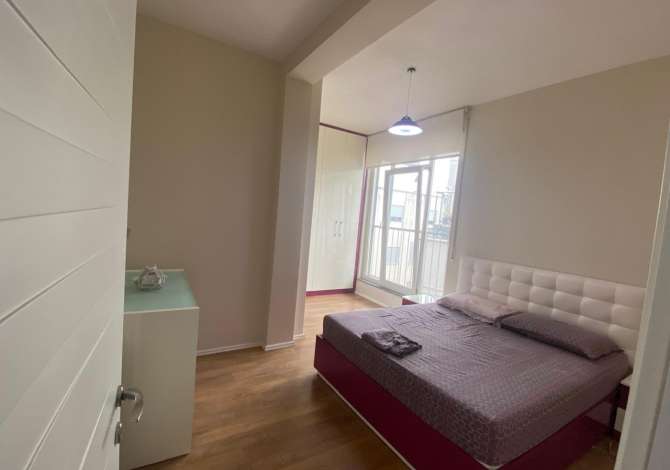 Shtepi me qera Apartament ne Tirane, 1+1, Mobilimi E mobiluar, Pagesa 400  Euro.