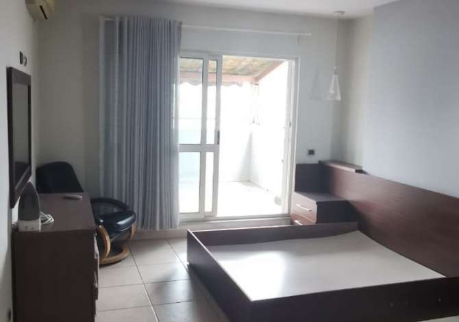 Shtepi me qera 2+1 ne Tirane - 650 Euro