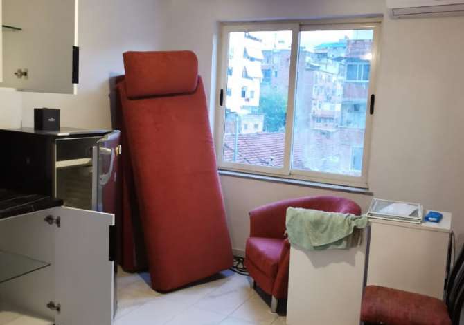 Ambient biznesi me qera 3+1 ne Tirane - 500 Euro