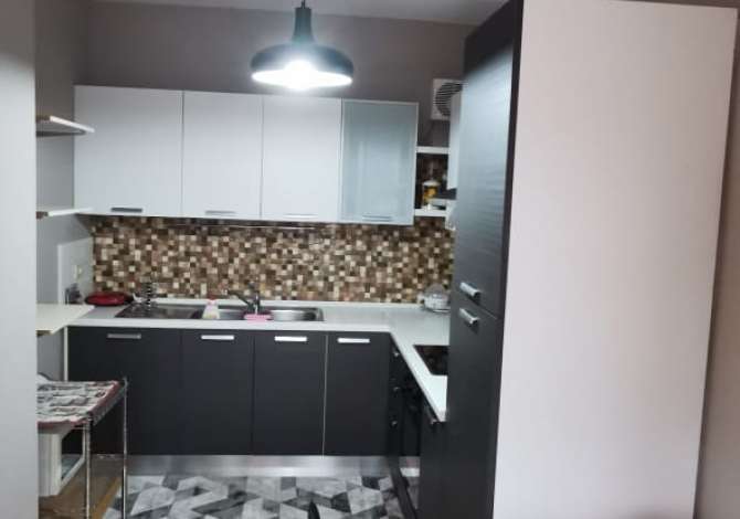 Shtepi me qera 2+1 ne Tirane - 600 Euro