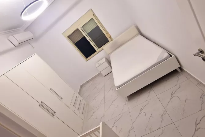 Shtepi me qera Shtepi Private ne Tirane, 3+1, Mobilimi E mobiluar, Pagesa 500  Euro.