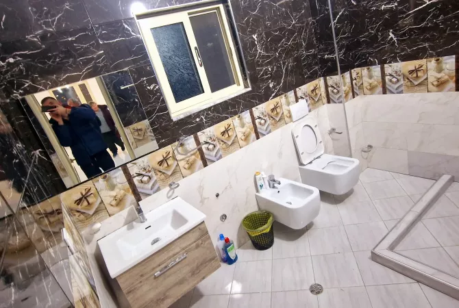 Shtepi me qera Shtepi Private ne Tirane, 3+1, Mobilimi E mobiluar, Pagesa 500  Euro.