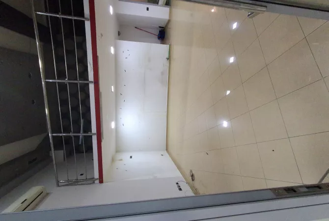 Ambient biznesi me qera 1+1 ne Tirane - 50,000 Leke