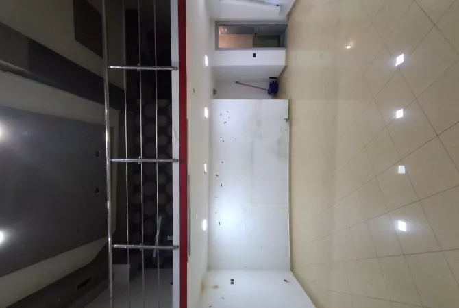 Ambient biznesi me qera 1+1 ne Tirane - 50,000 Leke