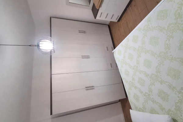 Shtepi me qera Apartament ne Tirane, 2+1, Mobilimi E mobiluar, Pagesa 700  Euro.