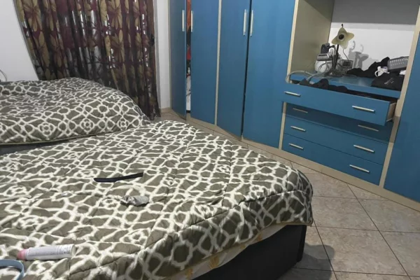 Shtepi me qera Apartament ne Tirane, 2+1, Mobilimi E mobiluar, Pagesa 800  Euro.