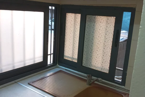 Shtepi me qera Apartament ne Tirane, 1+1, Mobilimi E mobiluar, Pagesa 50,000  Leke.