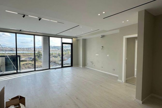 Shtepi me qera 2+1 ne Tirane - 1,200 Euro