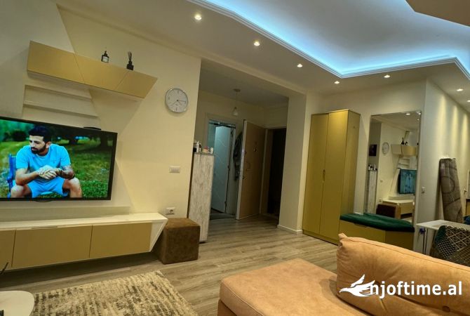 Shtepi me qera 1+1 ne Tirane - 750 Euro