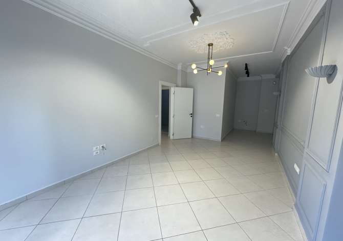 Ambient biznesi me qera 3+1 ne Tirane - 500 Euro