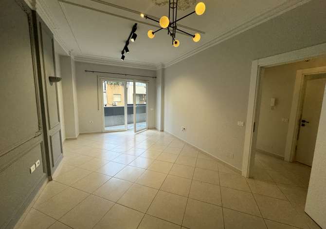 Ambient biznesi me qera 3+1 ne Tirane - 500 Euro