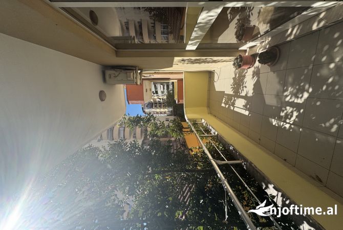 Ambient biznesi per qera tek komuna e parisit‼️