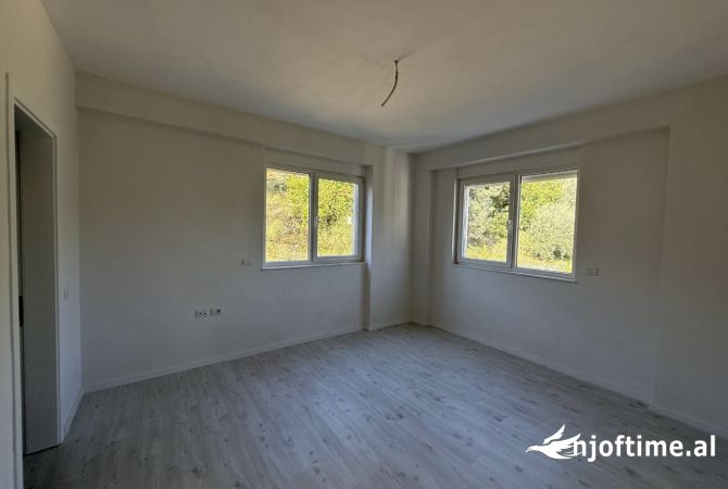 Shtepi ne shitje 3+1 ne Tirane - 360,000 Euro
