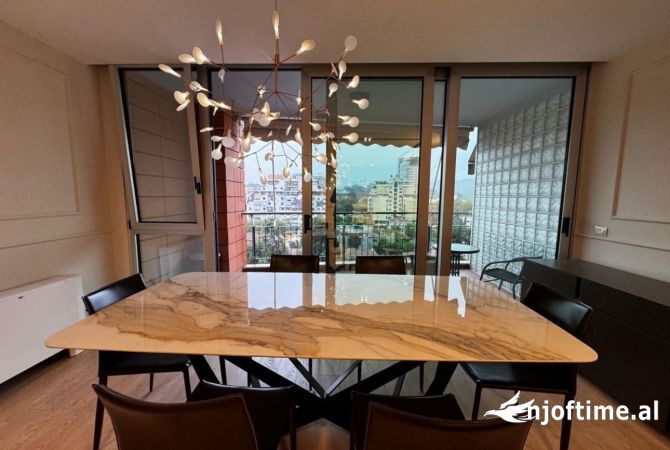 Shtepi me qera 2+1 ne Tirane - 1,400 Euro