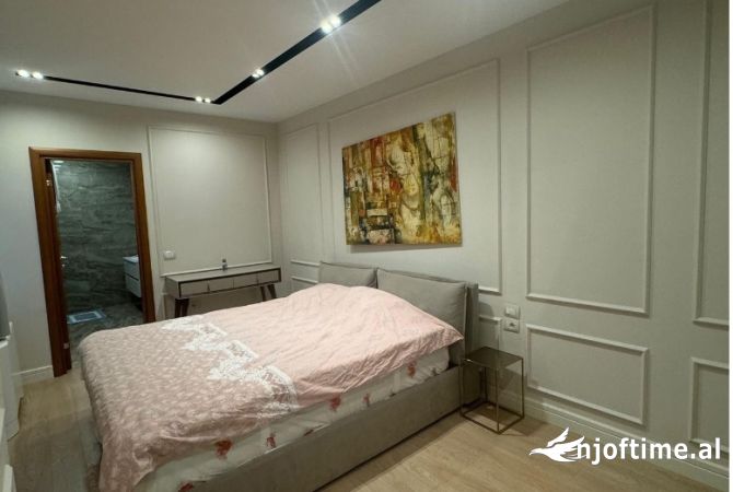 Shtepi me qera Apartament ne Tirane, 2+1, Mobilimi E mobiluar, Pagesa 1,400  Euro.