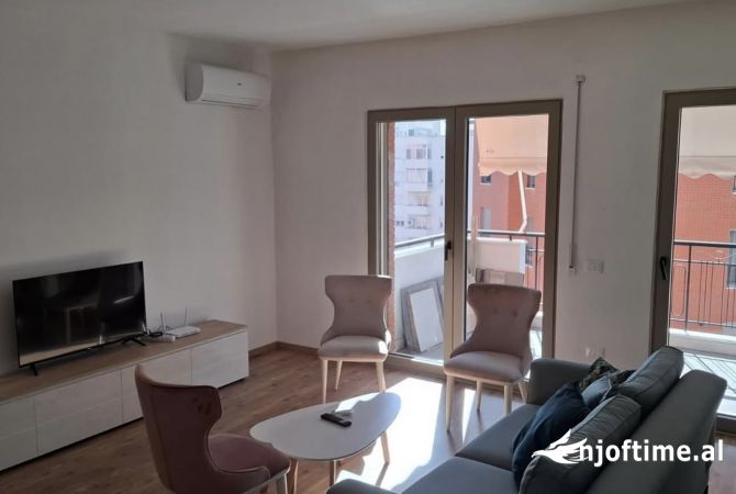 Shtepi me qera 1+1 ne Tirane - 600 Euro
