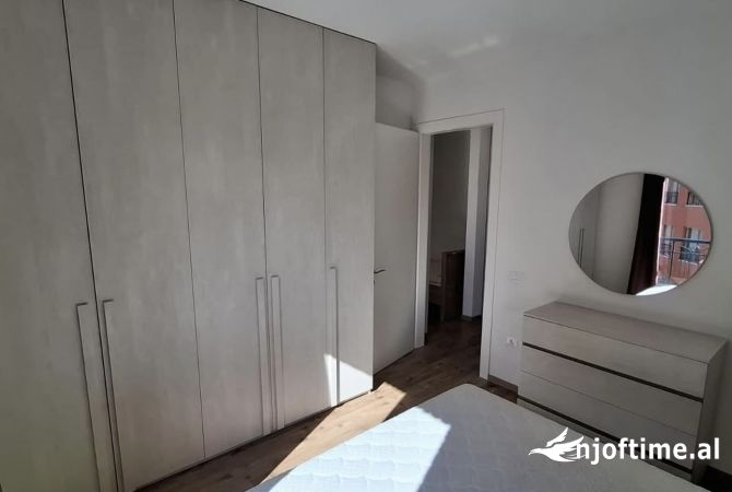 Shtepi me qera Apartament ne Tirane, 1+1, Mobilimi E mobiluar, Pagesa 600  Euro.