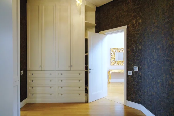 Shtepi ne shitje Penthose(kati i fundit panoramik) ne Tirane, 4+1, Mobilimi E mobiluar, Pagesa 1,295,000  Euro.