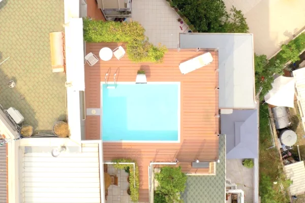 Shtepi ne shitje Penthose(kati i fundit panoramik) ne Tirane, 4+1, Mobilimi E mobiluar, Pagesa 1,295,000  Euro.