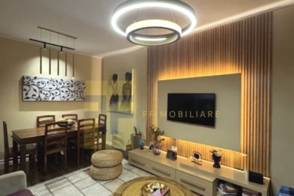 Shtepi ne shitje 3+1 ne Tirane - 300,000 Euro