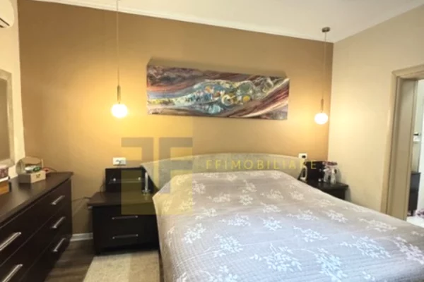 Shtepi ne shitje 3+1 ne Tirane - 300,000 Euro