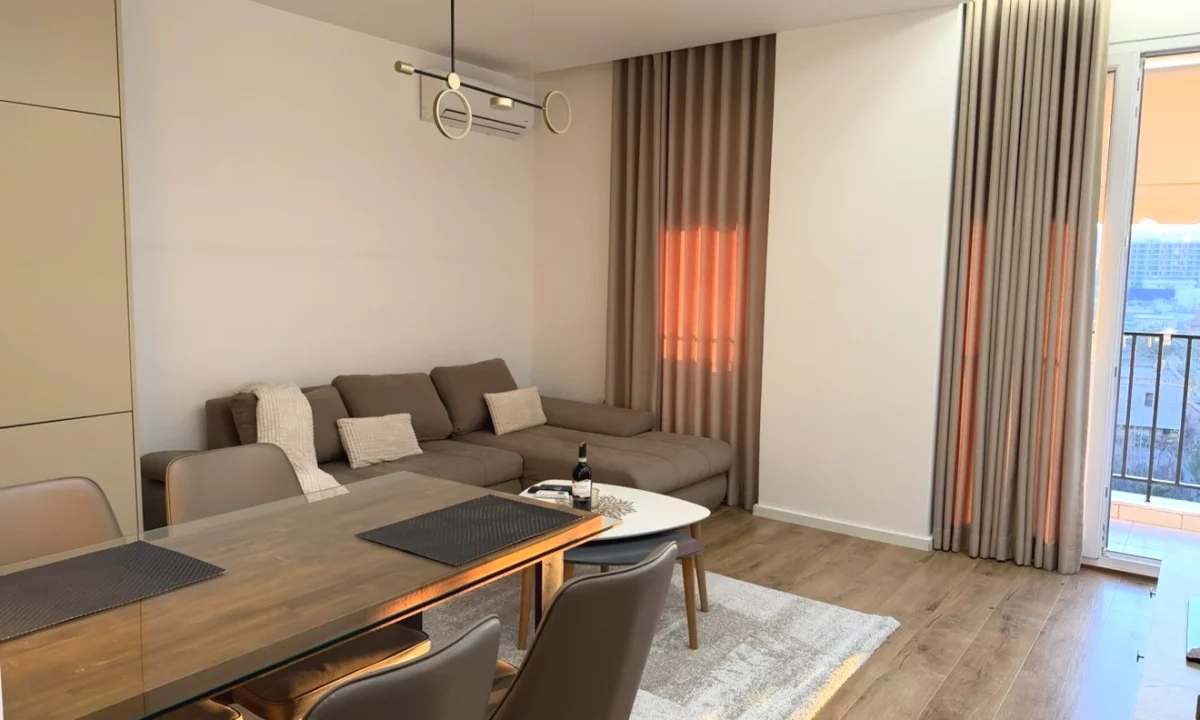 Shtepi me qera Apartament ne Tirane, 1+1, Mobilimi E mobiluar, Pagesa 550  Euro.