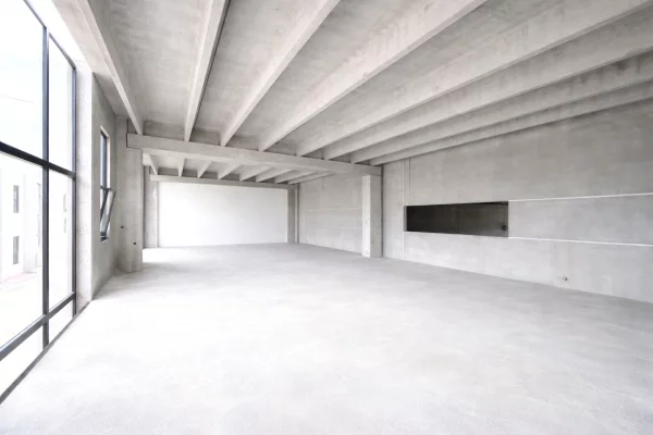 Ambient biznesi ne shitje 4+1 ne Tirane - 1,620,000 Euro