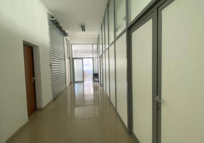 Ambjent Zyrash - Me Qera - Pazari i Ri - Tirane