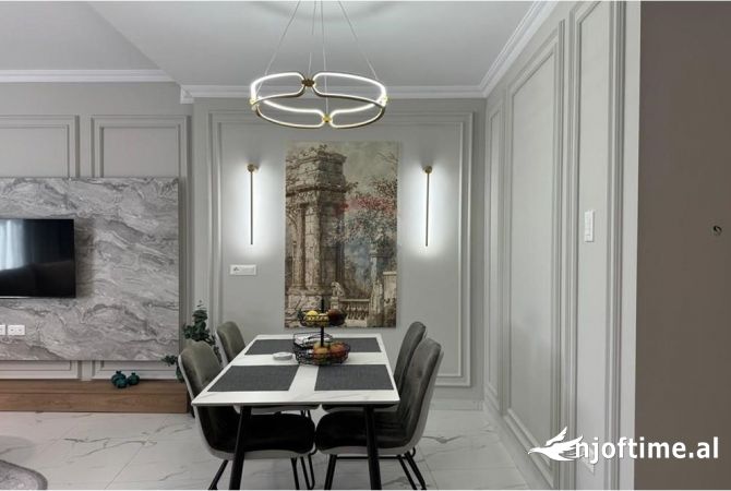 Shtepi me qera 2+1 ne Tirane - 2,000 Euro