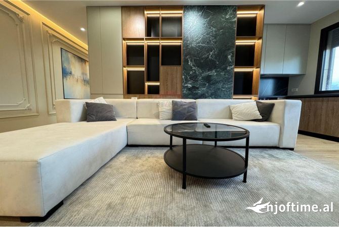 Shtepi me qera 2+1 ne Tirane - 1,600 Euro